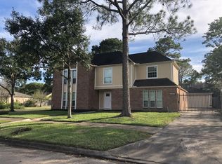 16354 Locke Haven Dr, Houston, TX 77059