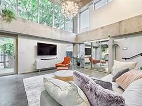 1001 Belleview St #104, Dallas, TX 75215