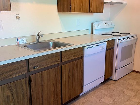 3rd image of 16006 34th Ave S APT 2