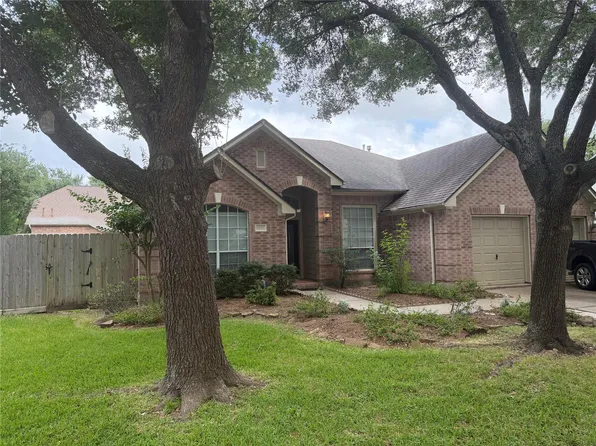 12211 Oyster Cove Ct, Stafford, TX 77477
