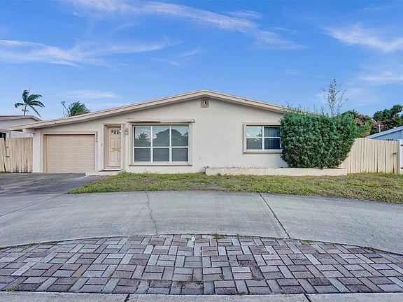 2nd image of 3640 NE 13th Avenue