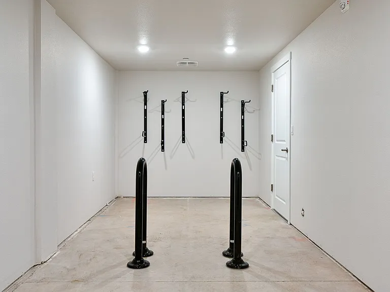 Discover Elevated Living at The Vaughn. Two Months Of Free Rent - And Free Parking! — Photo 37