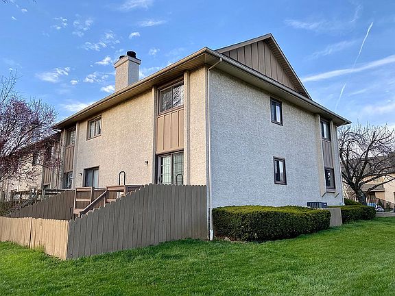 Fenced in deck/gardens