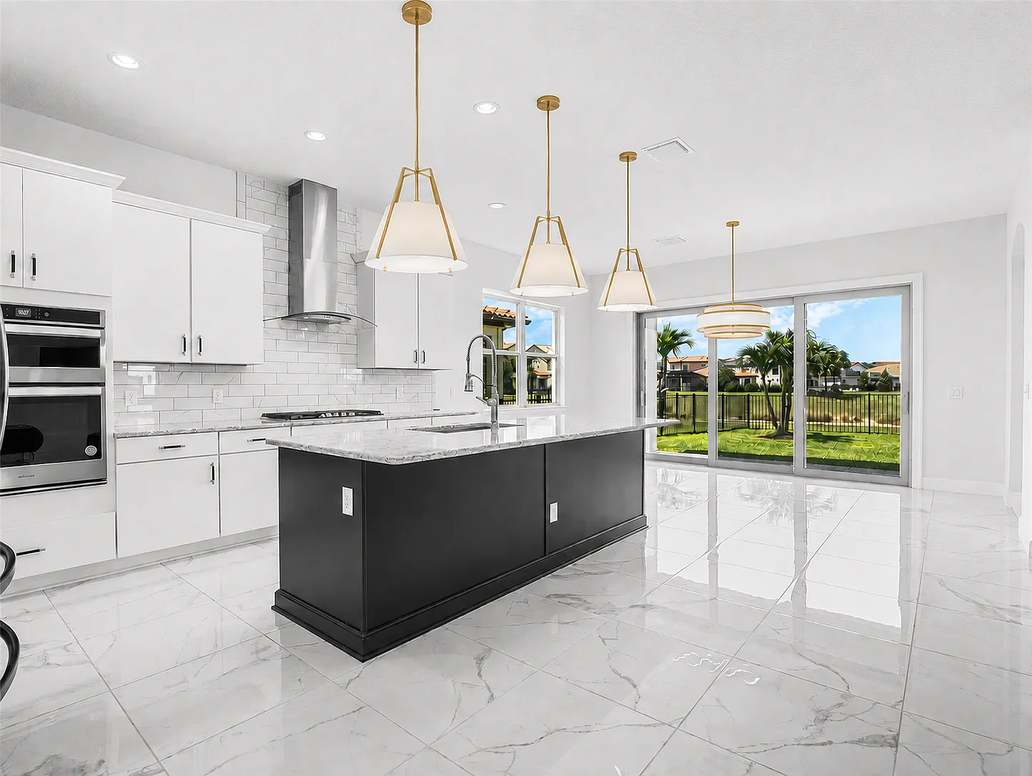 6 bed, 4207 sqft, $6,000 — Photo 3