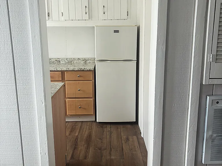 1229 Round Top St #2 — Photo 3