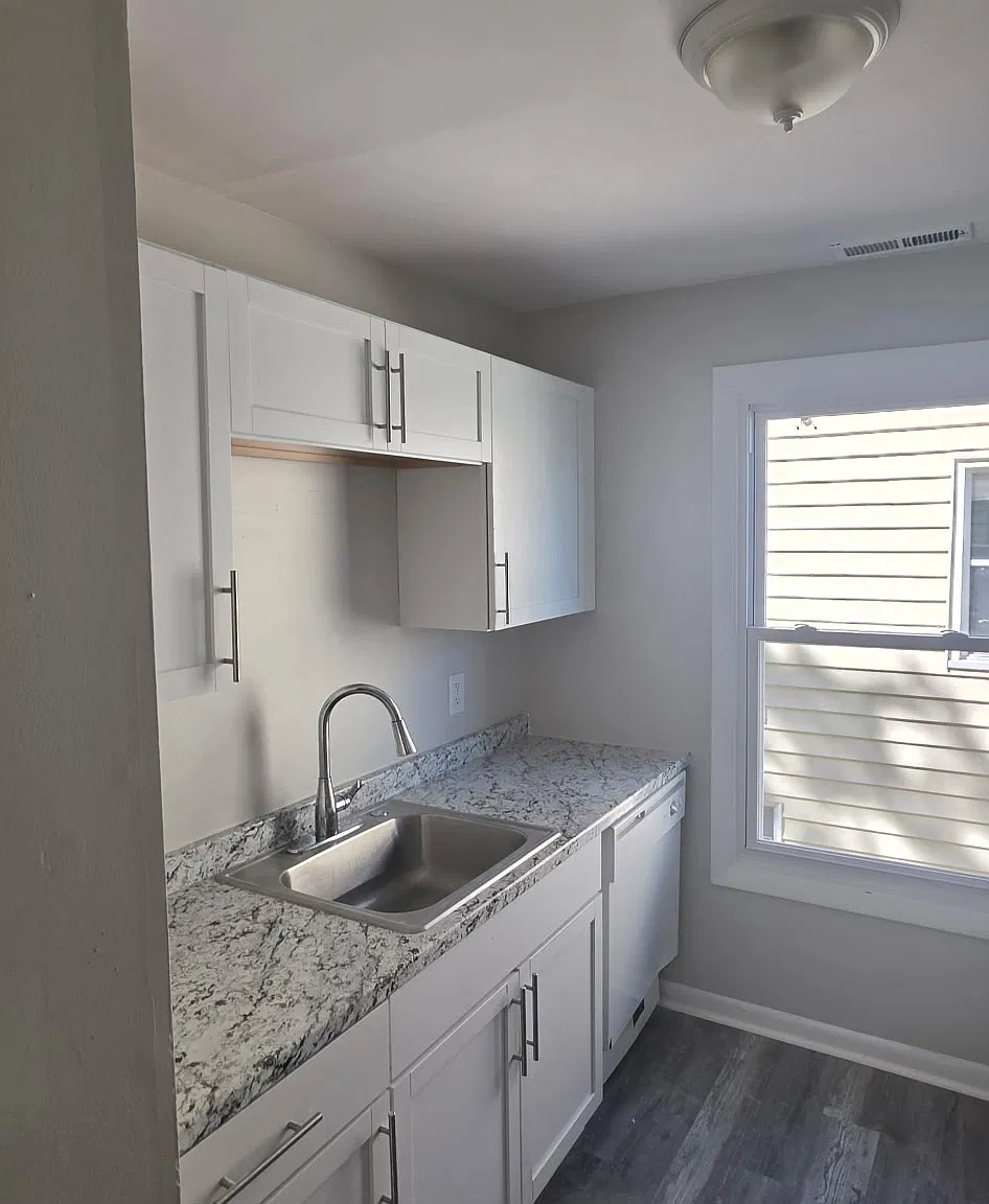 3 bed, 1.5 bath, 1200 sqft, $2,450 — Photo 1