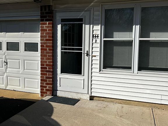 2nd image of 144B Azalea Dr