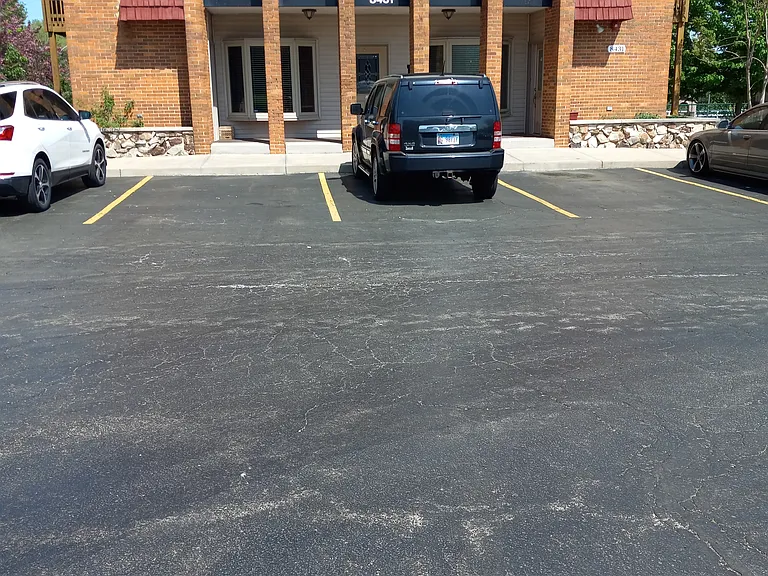 8431 Wilmette Ave #101 — Photo 7