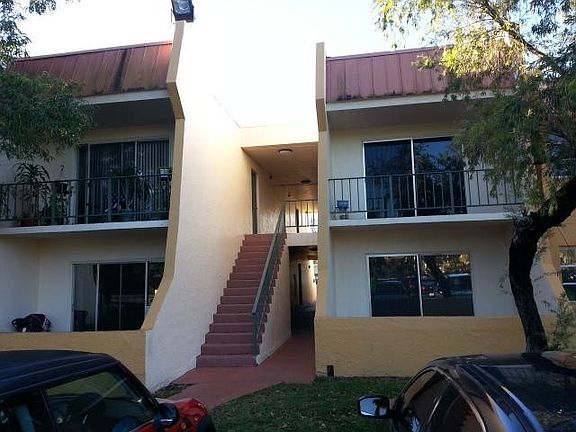 2nd image of 13911 SW 90th Ave APT 202-B