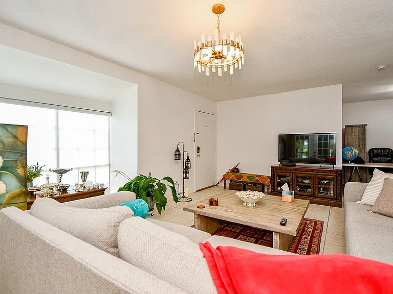 12633 Memorial Dr #114 — Photo 10