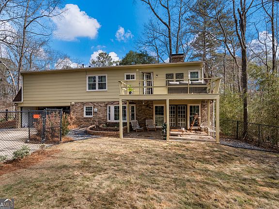 2nd image of 7349 Lullwater Rd