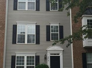15615 Sir Charles Pl, Charlotte, NC 28277
