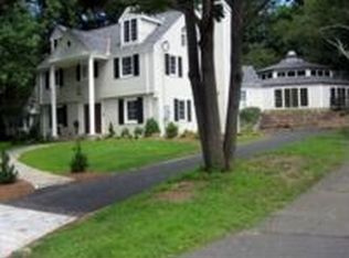 334 N Steele Rd, West Hartford, CT 06117