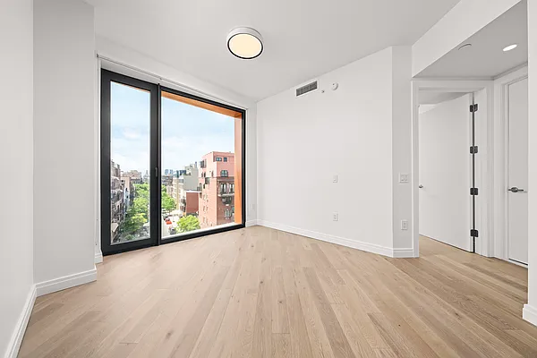 Rented by Nooklyn NYC LLC | media 52