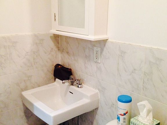 3rd image of 94 Orchard St APT 3B