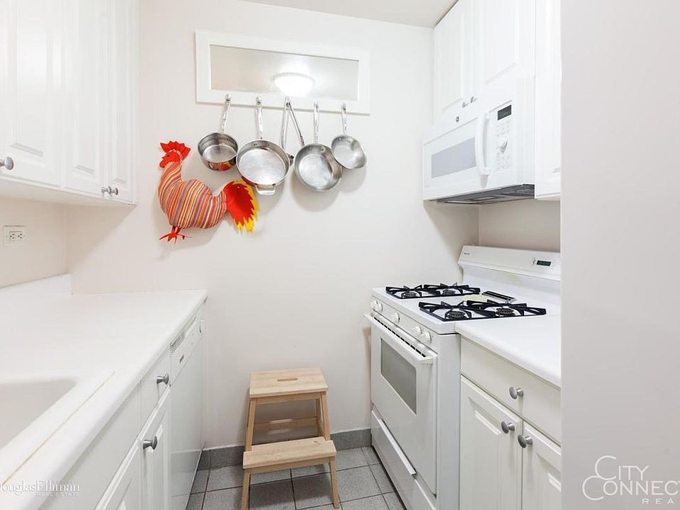 2nd image of 310 E 46th St APT 15W