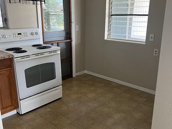4th image of 254 Sherwood Ln