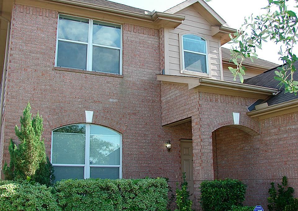 1st image of 1023 Cove Crest Trl