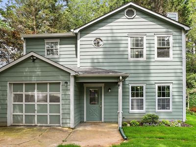 1049 Autumn Crest Dr, Stone Mountain, GA, 30083
