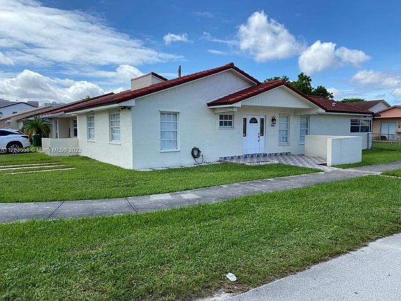 3rd image of 10860 NW 1st Ln #1