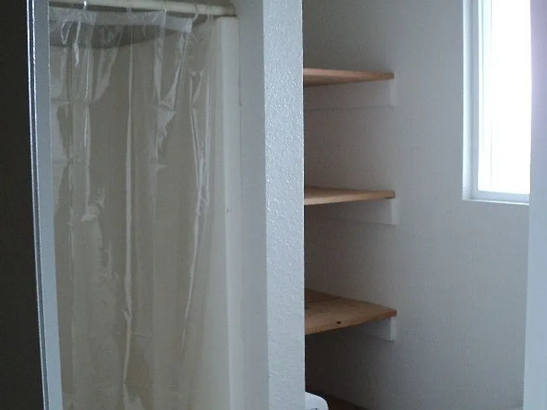 1437 Albee St #1-5 — Photo 5