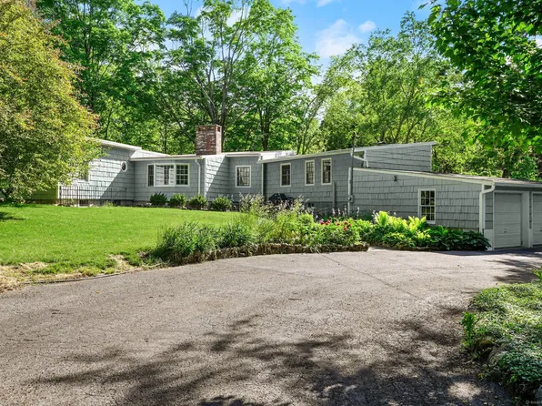 135 Marvin Ridge Road, New Canaan, CT 06840