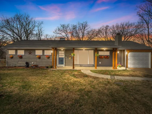 529 Edgewood Ln, Festus, MO 63028