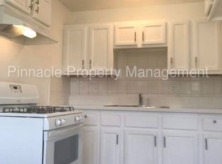 352 E 236th St, Carson, CA 90745