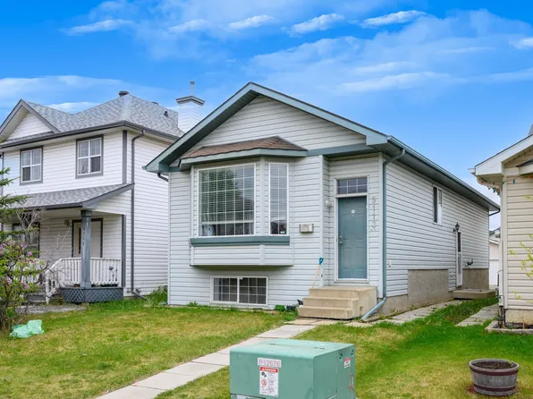 9113 166th Ave NW, Edmonton, AB T5Z 3H5