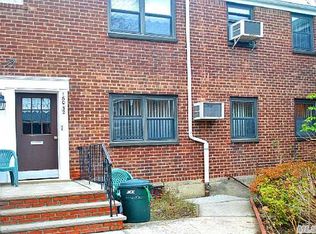 16032 17th Ave, Whitestone, NY 11357