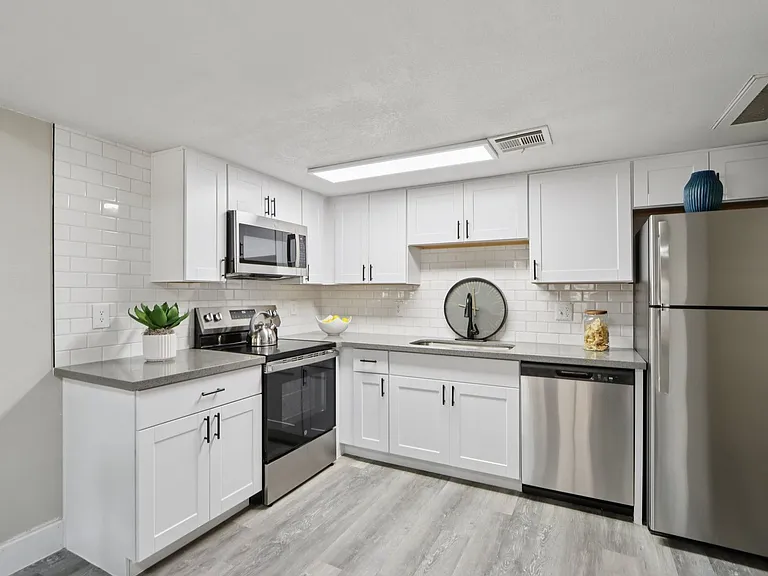 Sunrise in Chandler Apartments — Photo 66