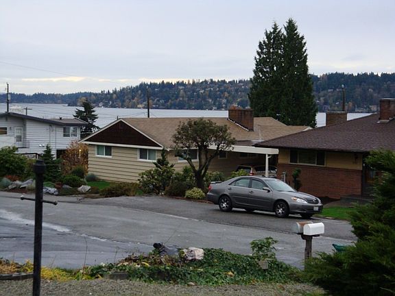 5th image of 10909 Dixon Dr S