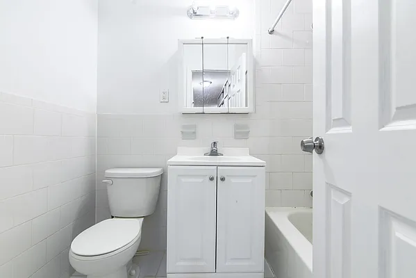 Rented by Compass | media 11