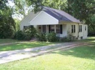 2017 Ligon St, Guntersville, AL 35976