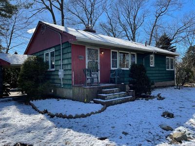 55 Leroy Place, Copiague, NY, 11726