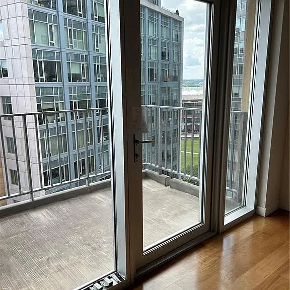 100 Exchange St #1402 — Photo 6