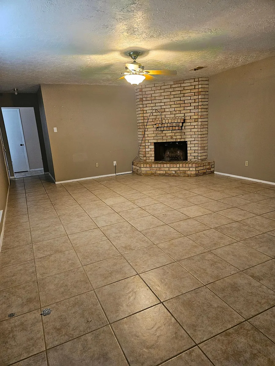 Building Photo - 20126 Chipplegate Ln