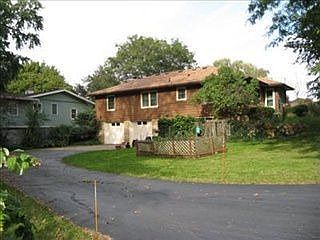 3rd image of 2868 Lake Dr SE