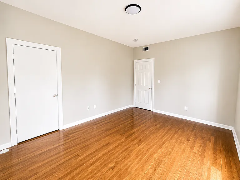 114 Lyons Ave #2 — Photo 14