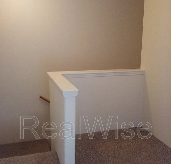 327 Pardee Ln — Photo 8