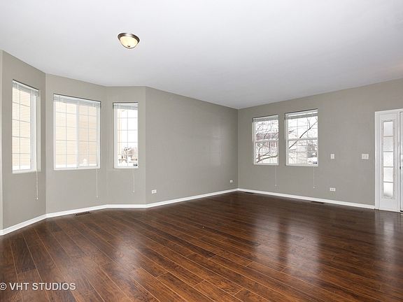 2nd image of 25234 W Presidential Ave