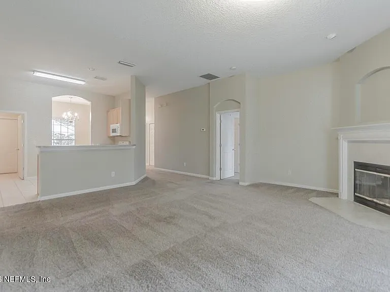 684 Sid Dr — Photo 4