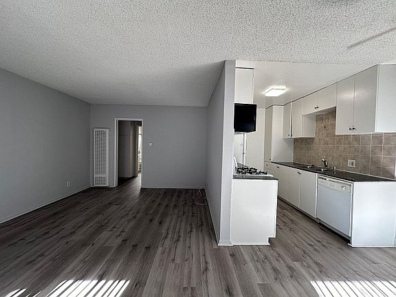 2nd image of 2311 S Bentley Ave APT 3