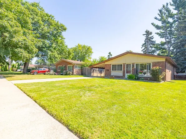 9041 Rackham St, Taylor, MI 48180