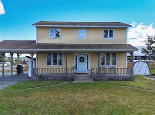 9307 Pepperell St, Richmond, NS B0E 3B0