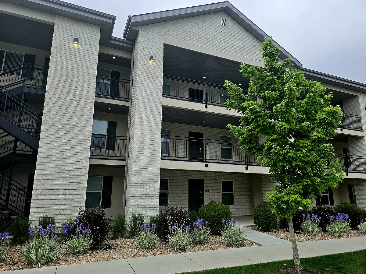 Building Photo - 618 S 100 W #204