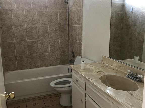 4th image of 843 E Central Ave APT C