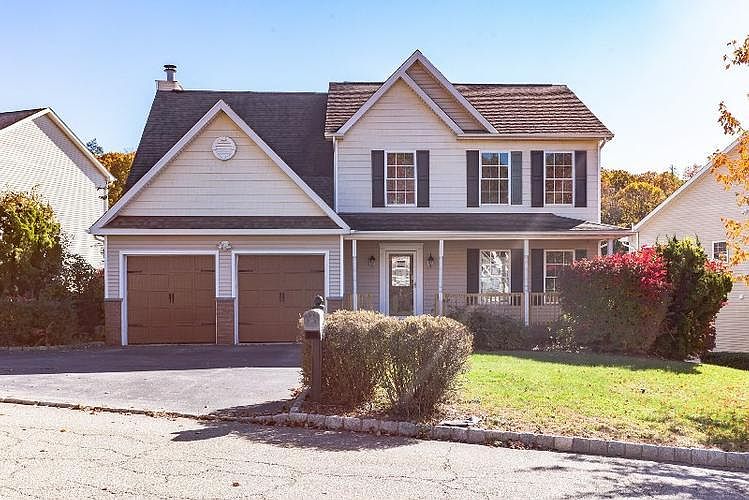 1st image of 6 Pataki Farm Dr