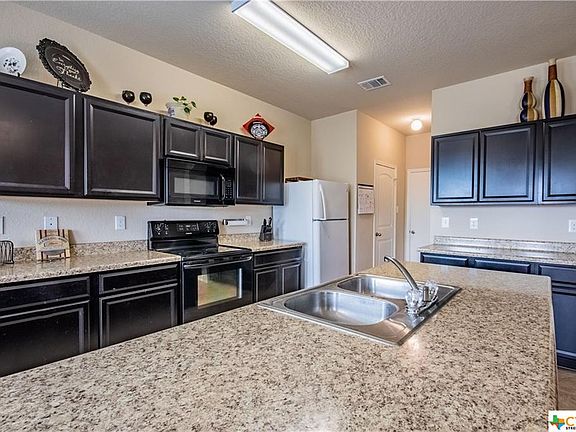4th image of 1565 Motherwell Dr