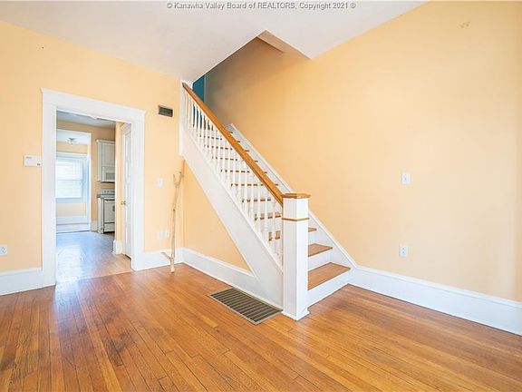 4th image of 1313 Lee St E APT 111